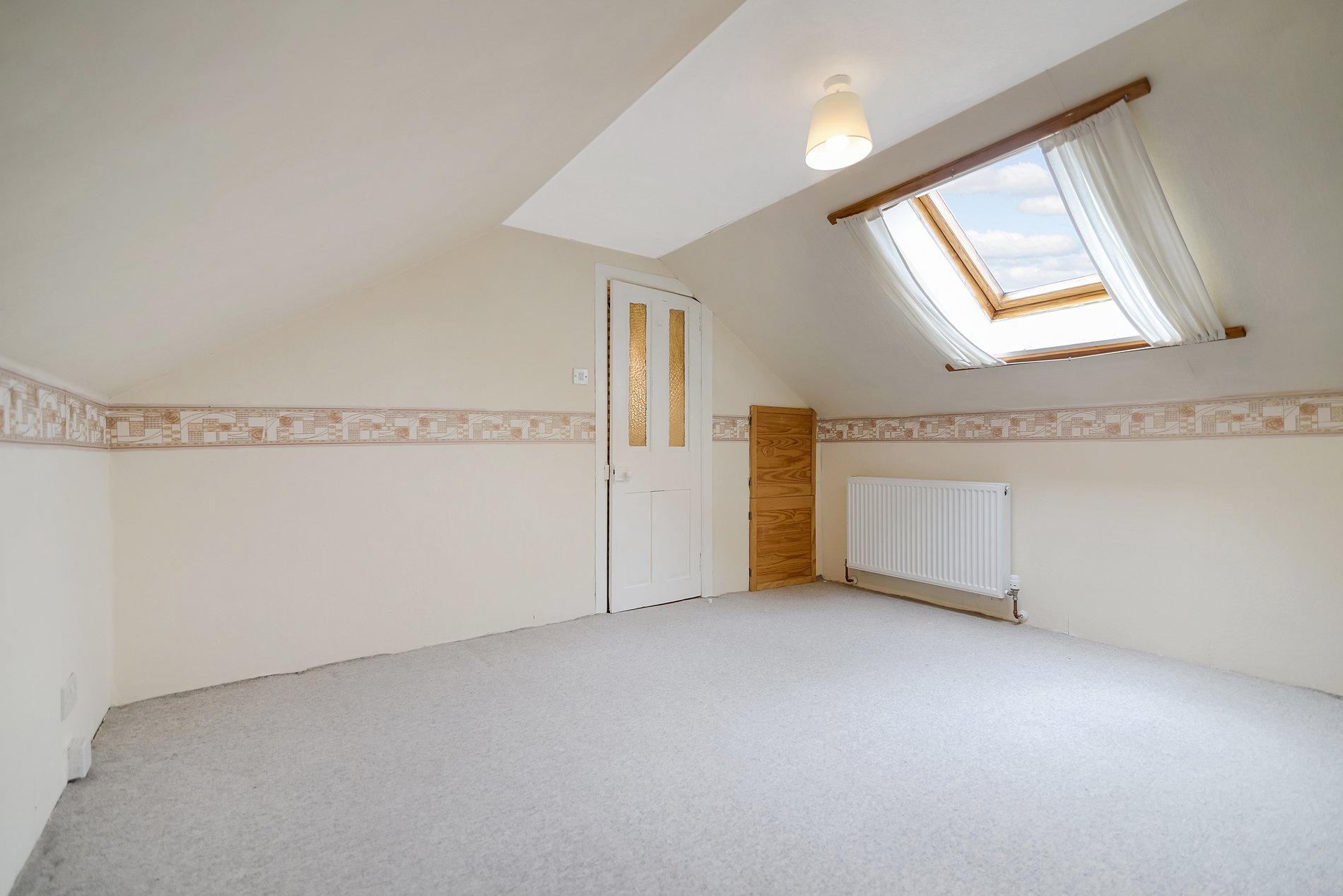 4 bed character property for sale in Cawdor Crescent, Dunblane  - Property Image 15