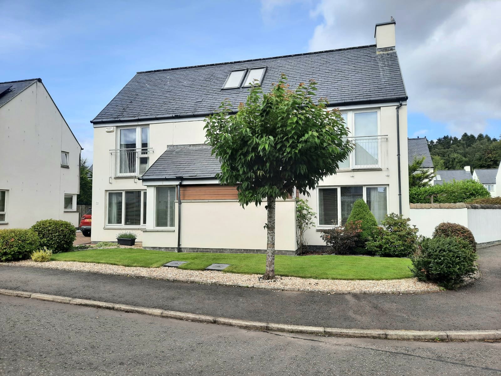 4 bed detached house for sale in Robertson Way, Callander  - Property Image 1