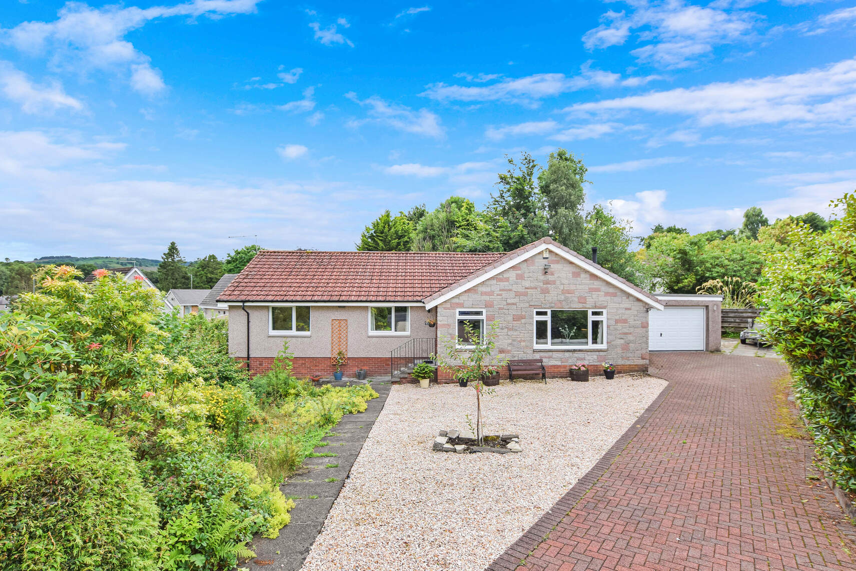 3 bed bungalow for sale in Livingstone Avenue, Callander  - Property Image 1