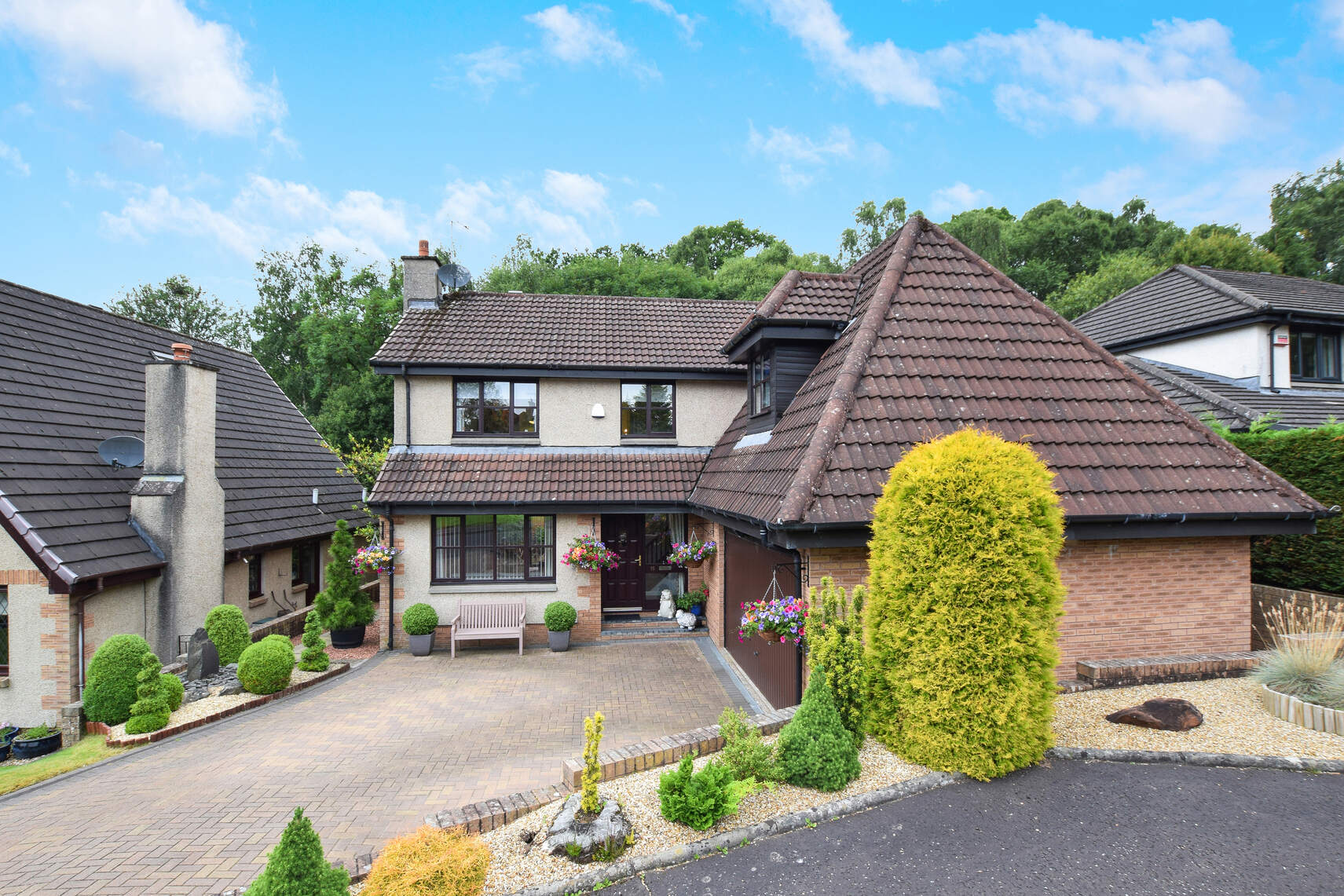 4 bed detached house for sale in Menteith View, Dunblane  - Property Image 1