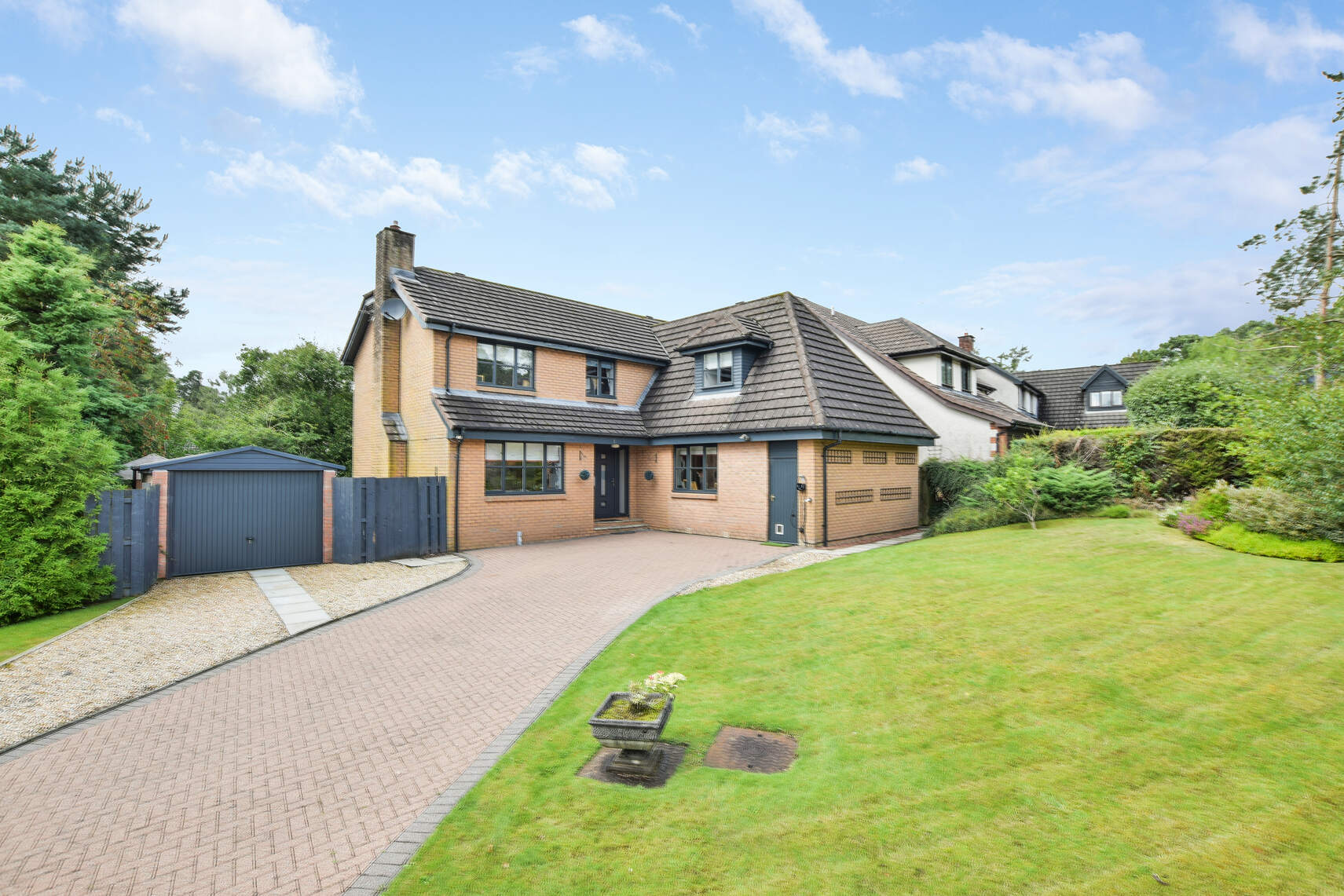 5 bed detached house for sale in Menteith View, Dunblane  - Property Image 1