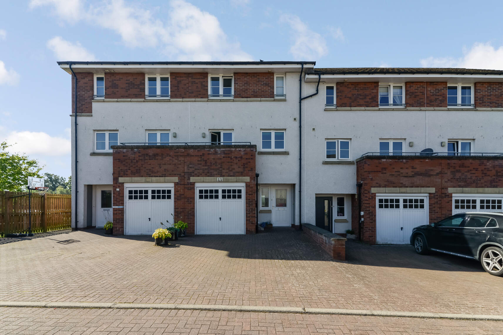 4 bed town house for sale in Maurice Wynd, Dunblane  - Property Image 1