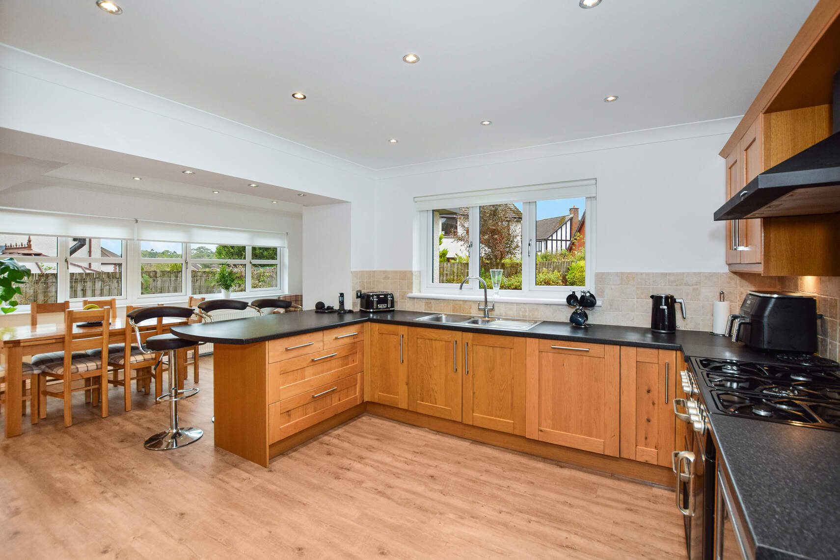 5 bed detached house for sale in Menteith View, Dunblane  - Property Image 3