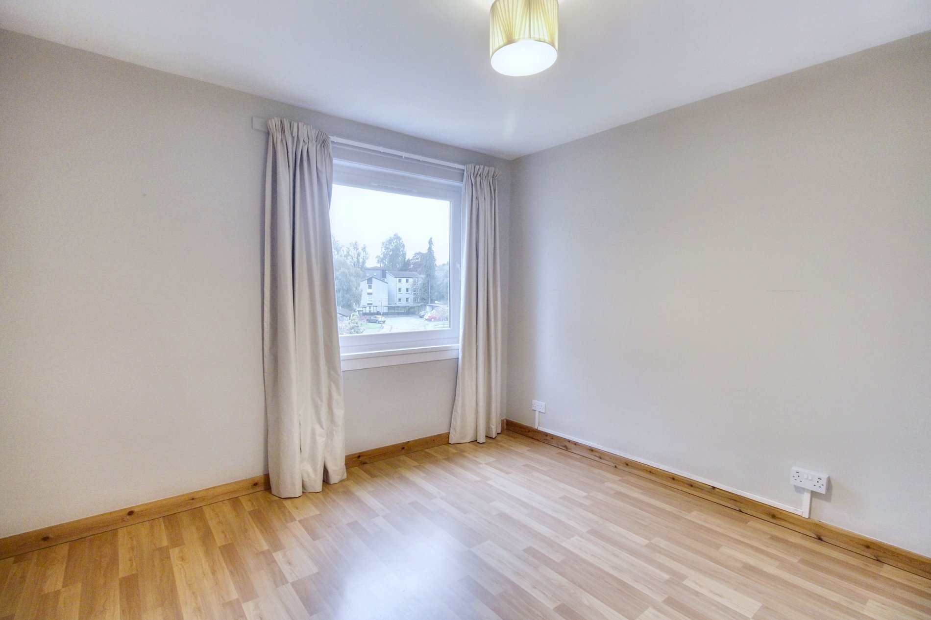 3 bed flat for sale in Buccleuch Court, Dunblane  - Property Image 6