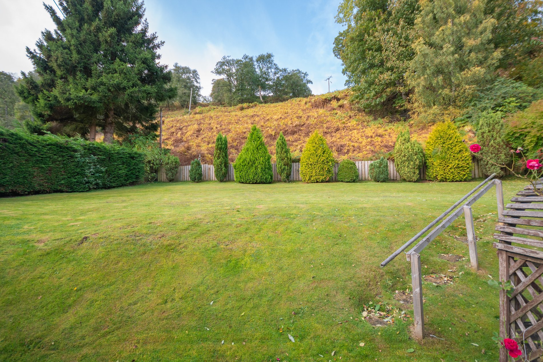 2 bed bungalow for sale in The Glebe, Killin  - Property Image 14