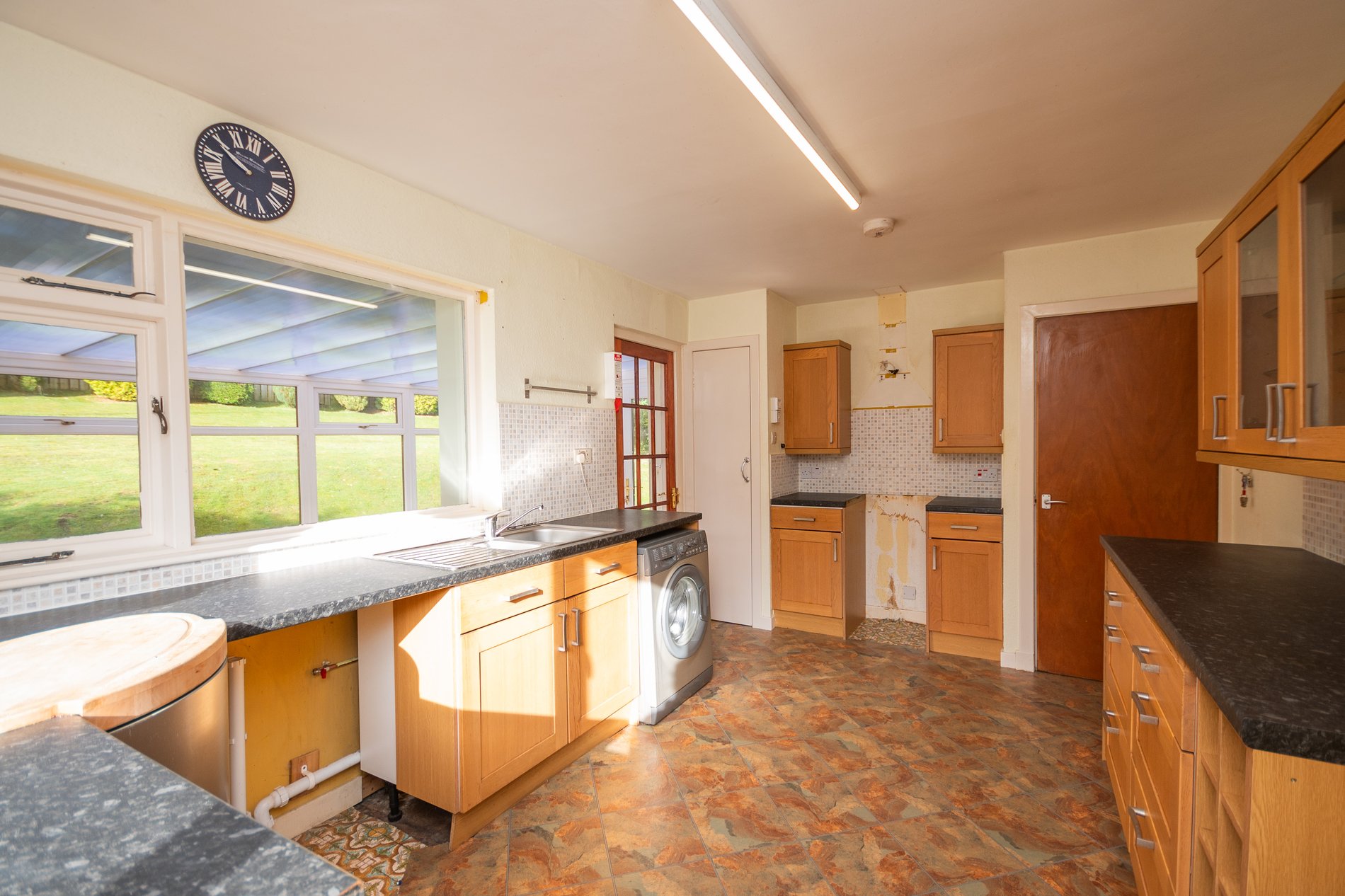 2 bed bungalow for sale in The Glebe, Killin  - Property Image 8