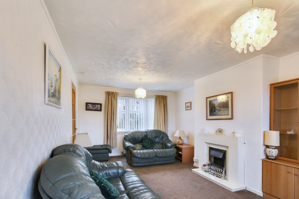 3 bed terraced house for sale in Edward Place, Dunblane  - Property Image 3