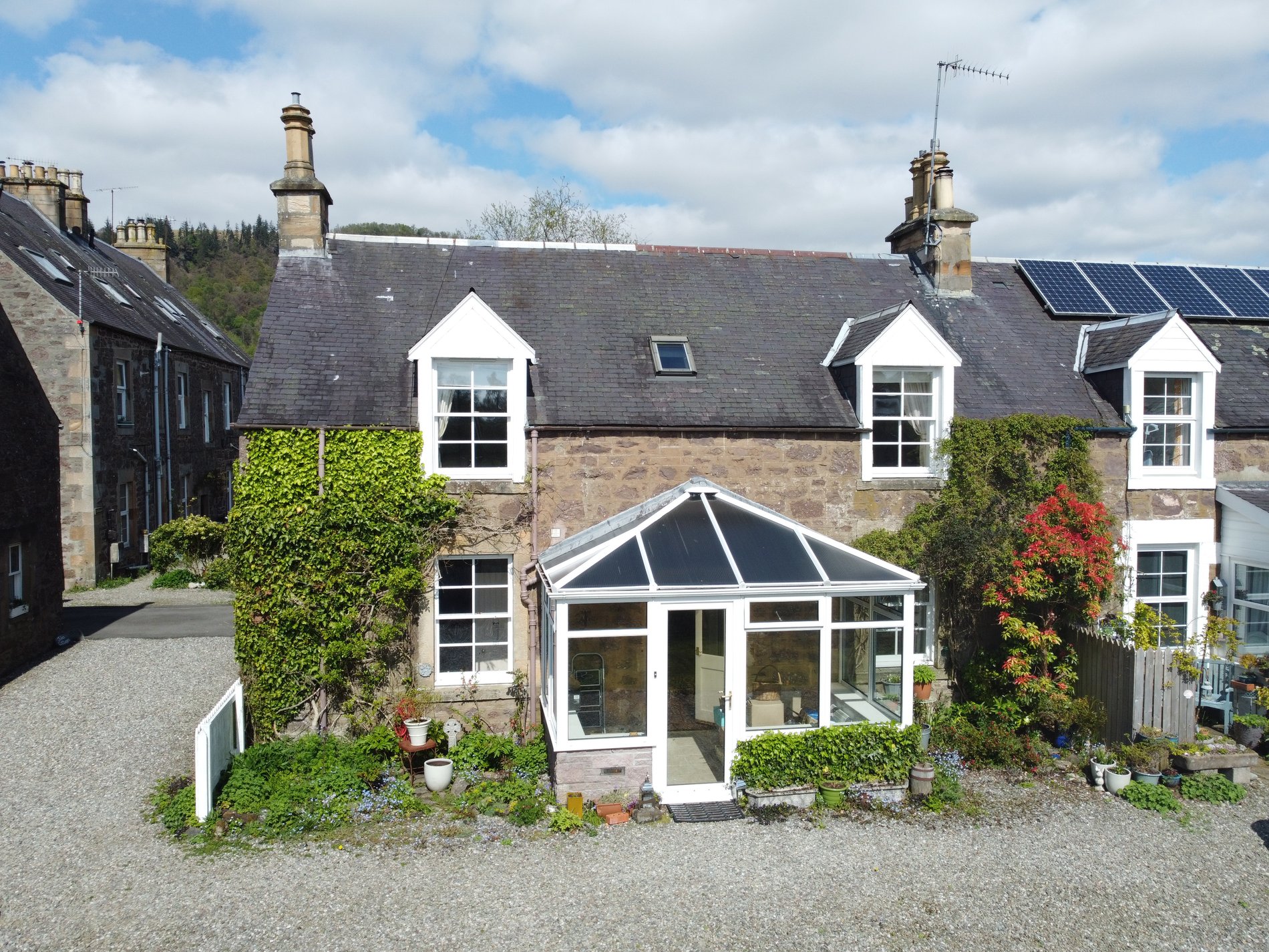 2 bed terraced house for sale in Bridgend, Callander  - Property Image 1