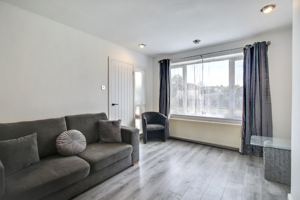 3 bed bungalow for sale in Wallace Road, Dunblane  - Property Image 4