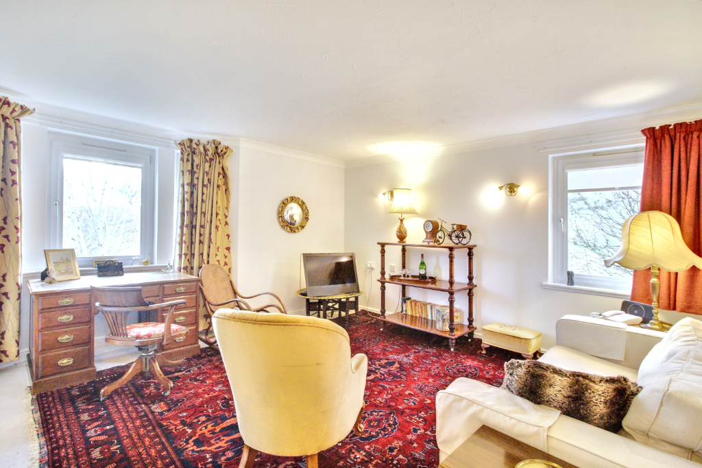 2 bed flat for sale in Stirling Road, Dunblane  - Property Image 2