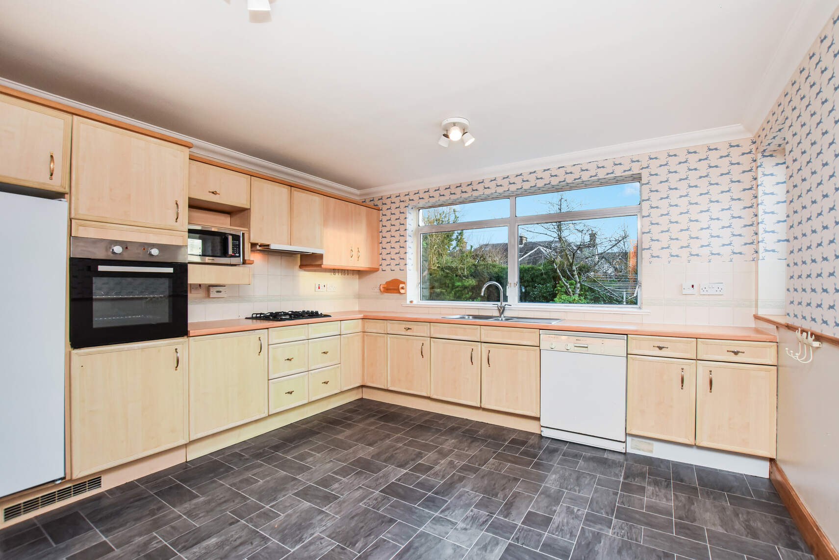 3 bed detached house for sale in Cromlix Crescent, Dunblane  - Property Image 2