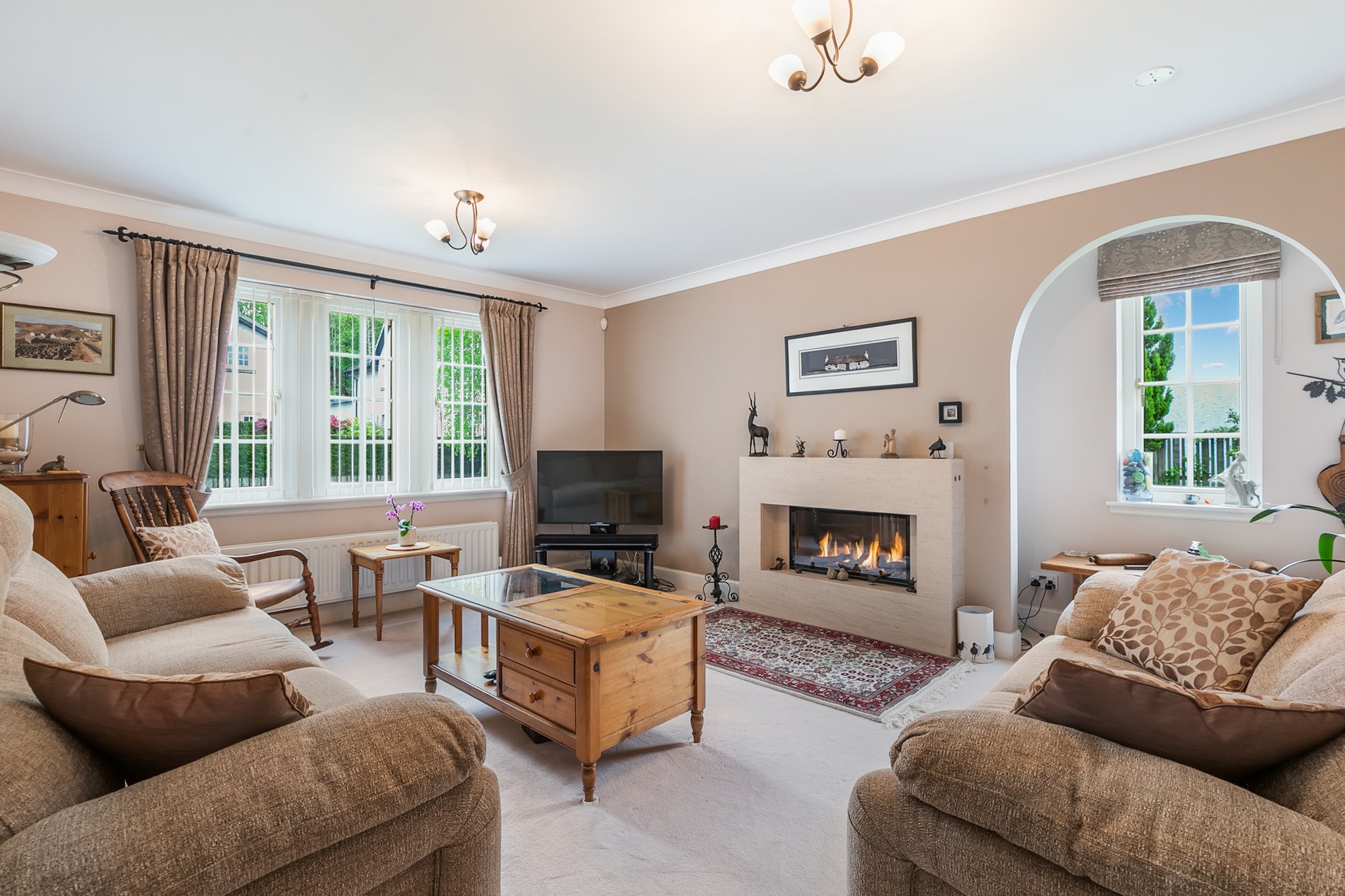4 bed detached house for sale in Barclay Place, Dunblane  - Property Image 3