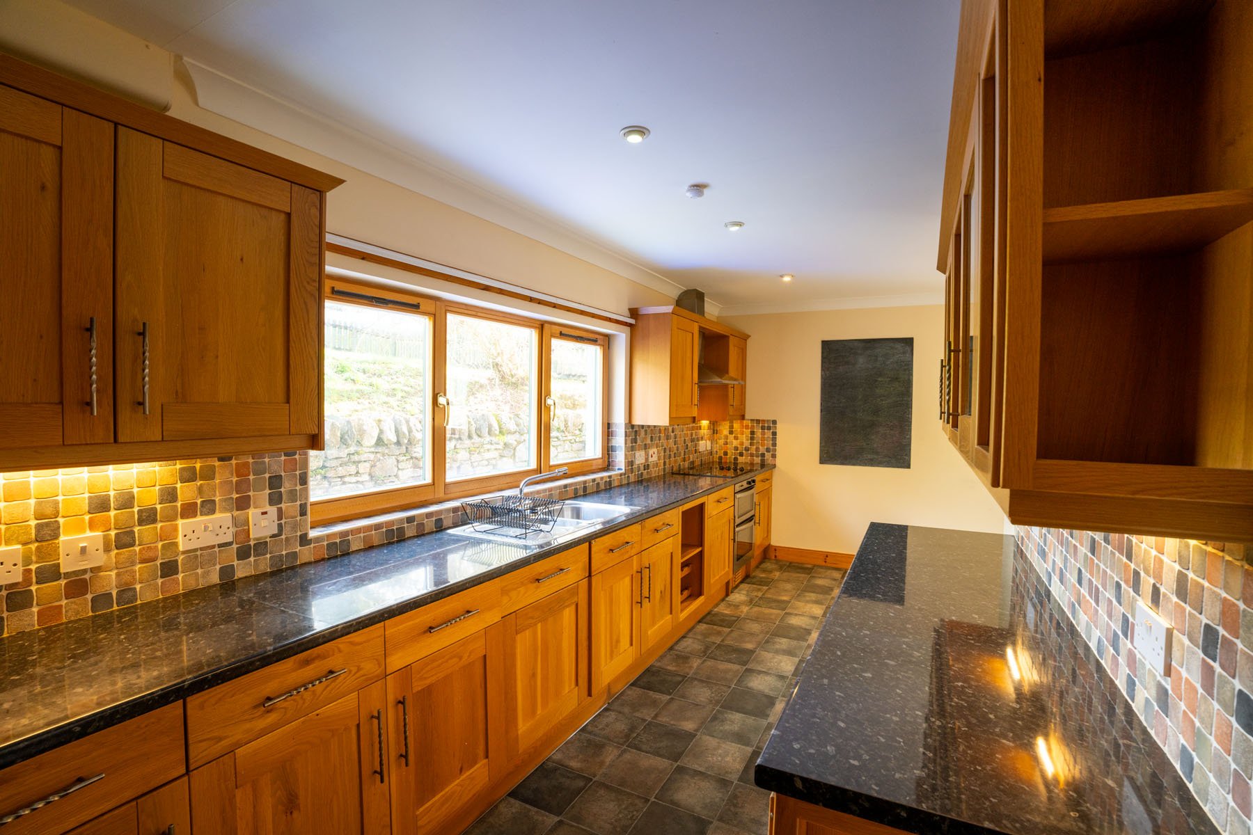 4 bed end of terrace house for sale in Gray Street, Killin  - Property Image 8