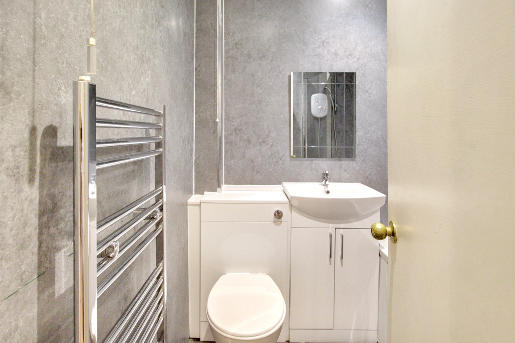 2 bed flat for sale in King Street, Doune  - Property Image 7