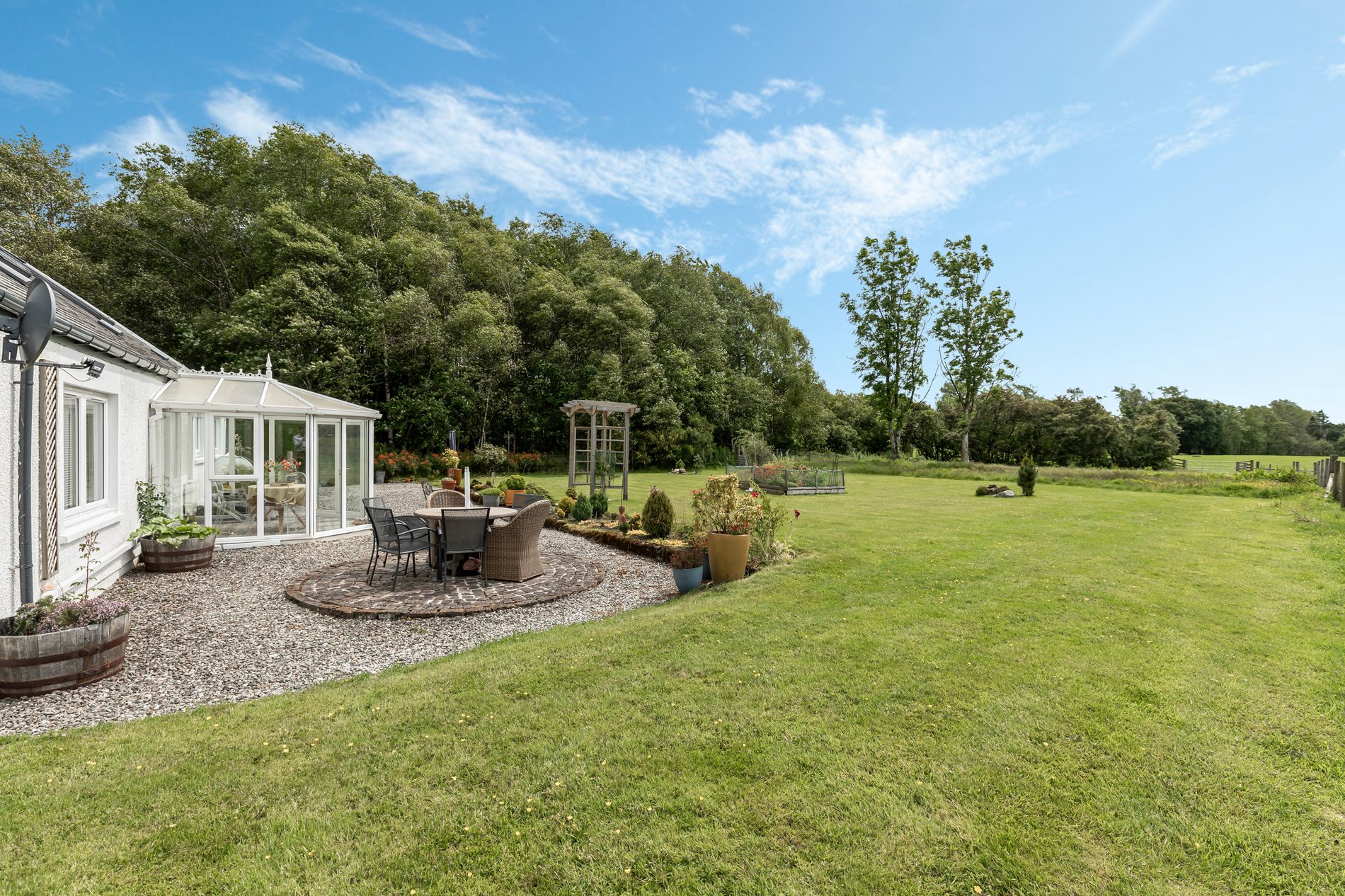 4 bed cottage for sale, Callander  - Property Image 3
