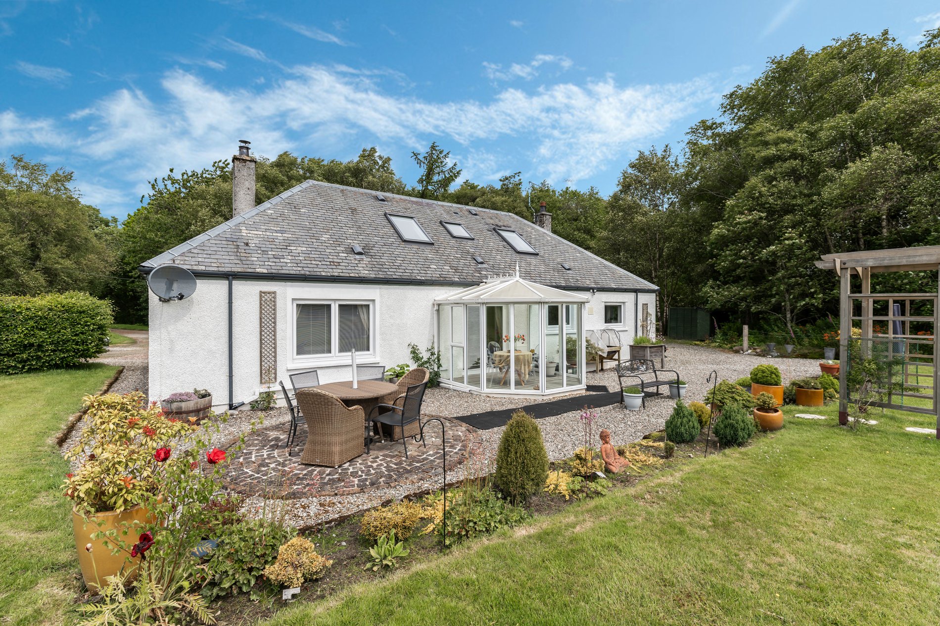 4 bed cottage for sale, Callander  - Property Image 2