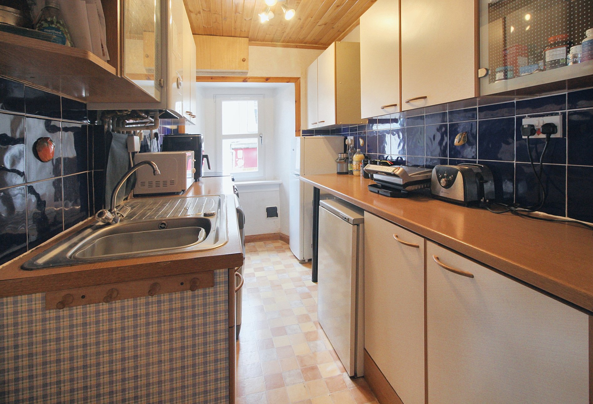 2 bed flat for sale in The Cross, Doune  - Property Image 2