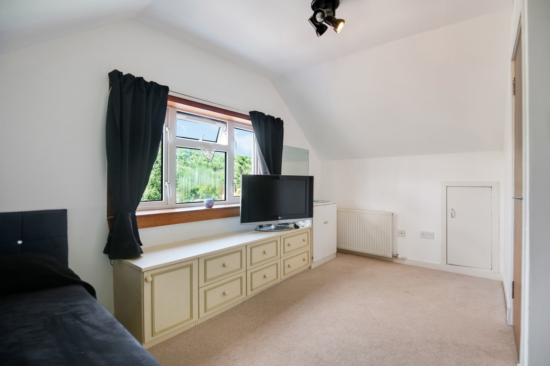 4 bed detached house for sale in Inverallan Drive, Stirling  - Property Image 16