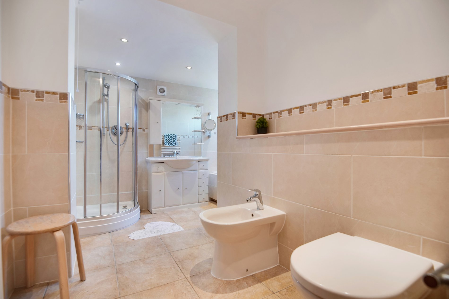 4 bed detached house for sale in Inverallan Drive, Stirling  - Property Image 9