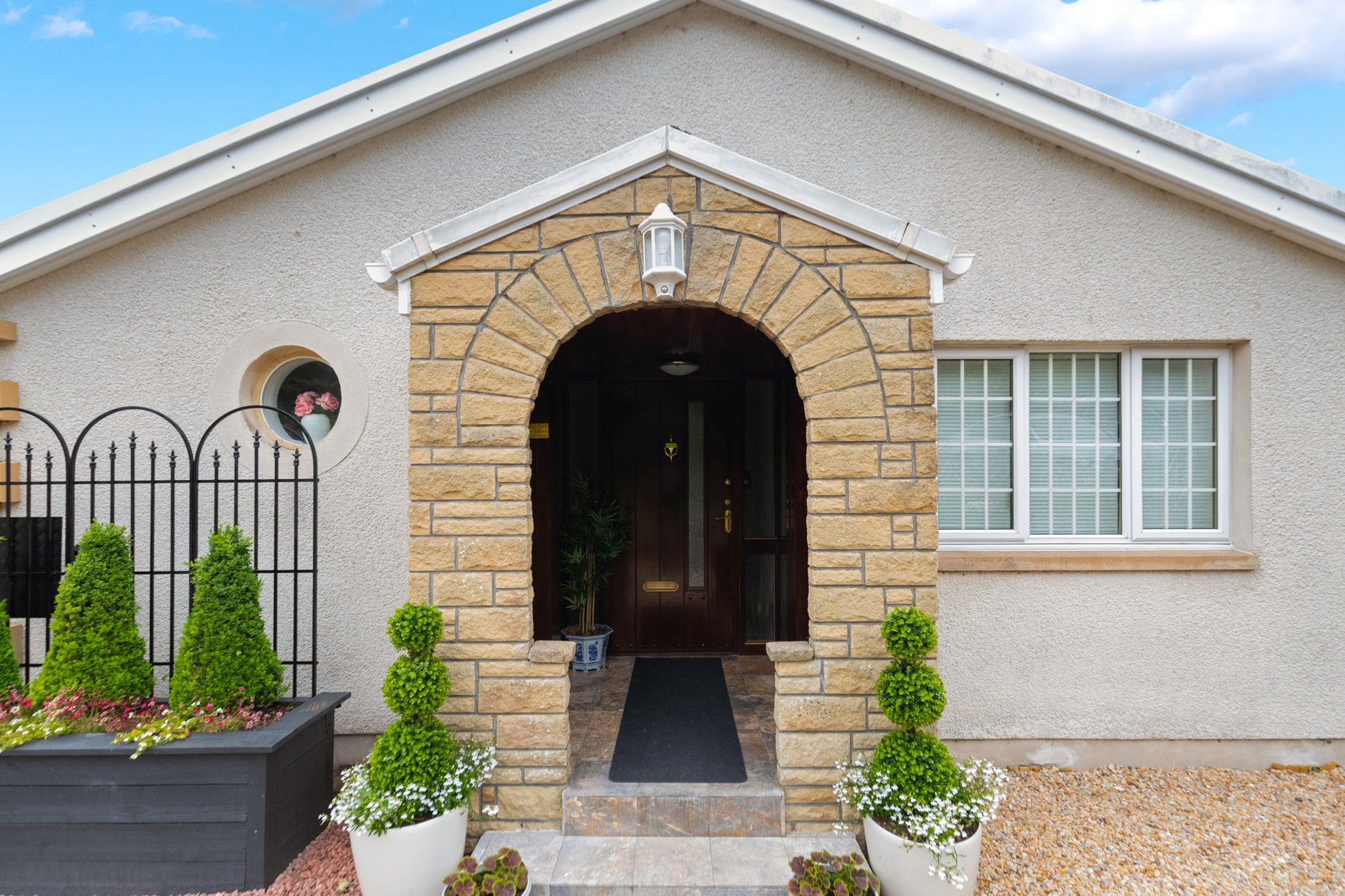 5 bed detached house for sale in Leighton Avenue, Dunblane  - Property Image 5