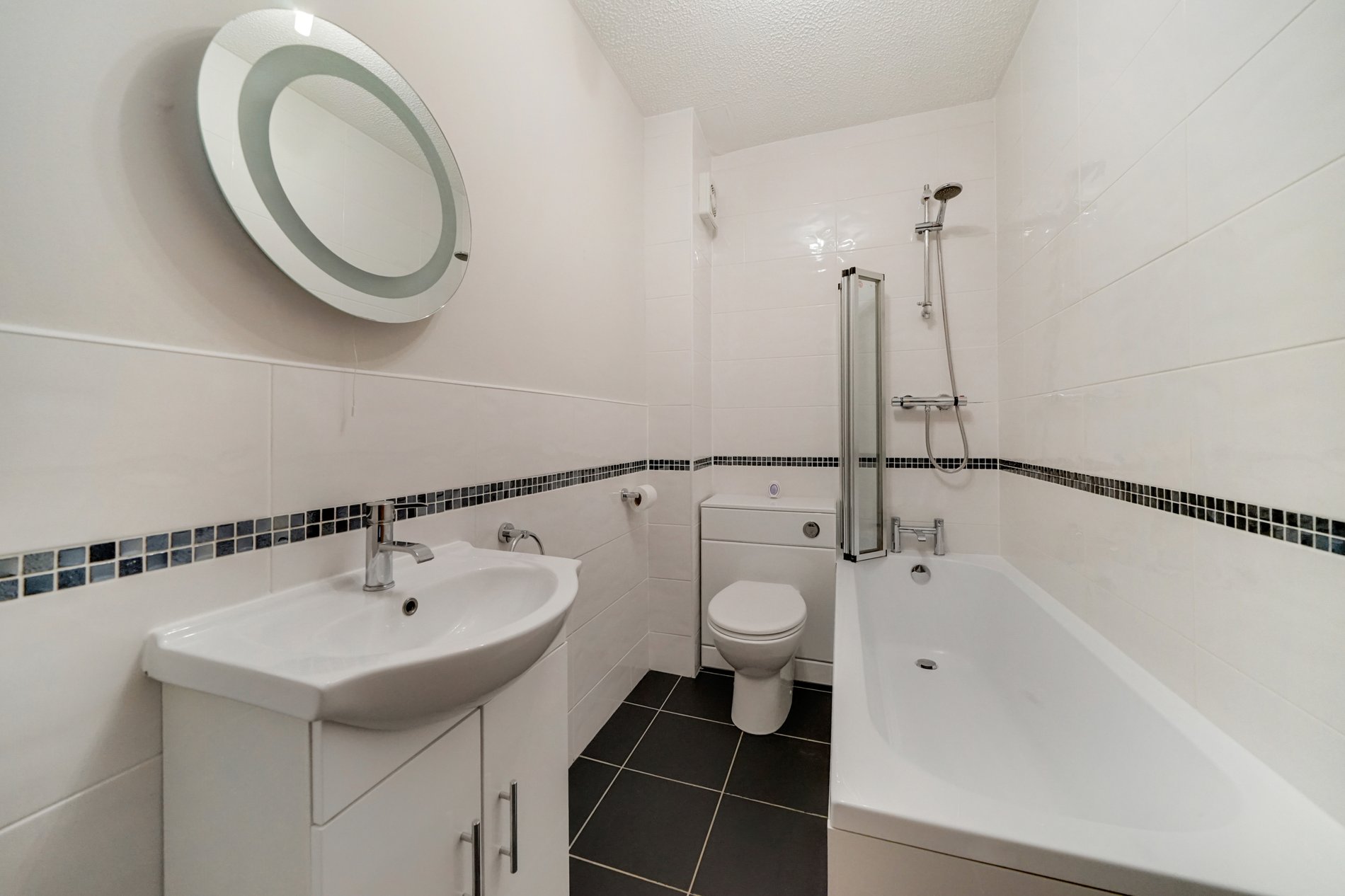 1 bed flat for sale in Springbank Gardens, Dunblane  - Property Image 13