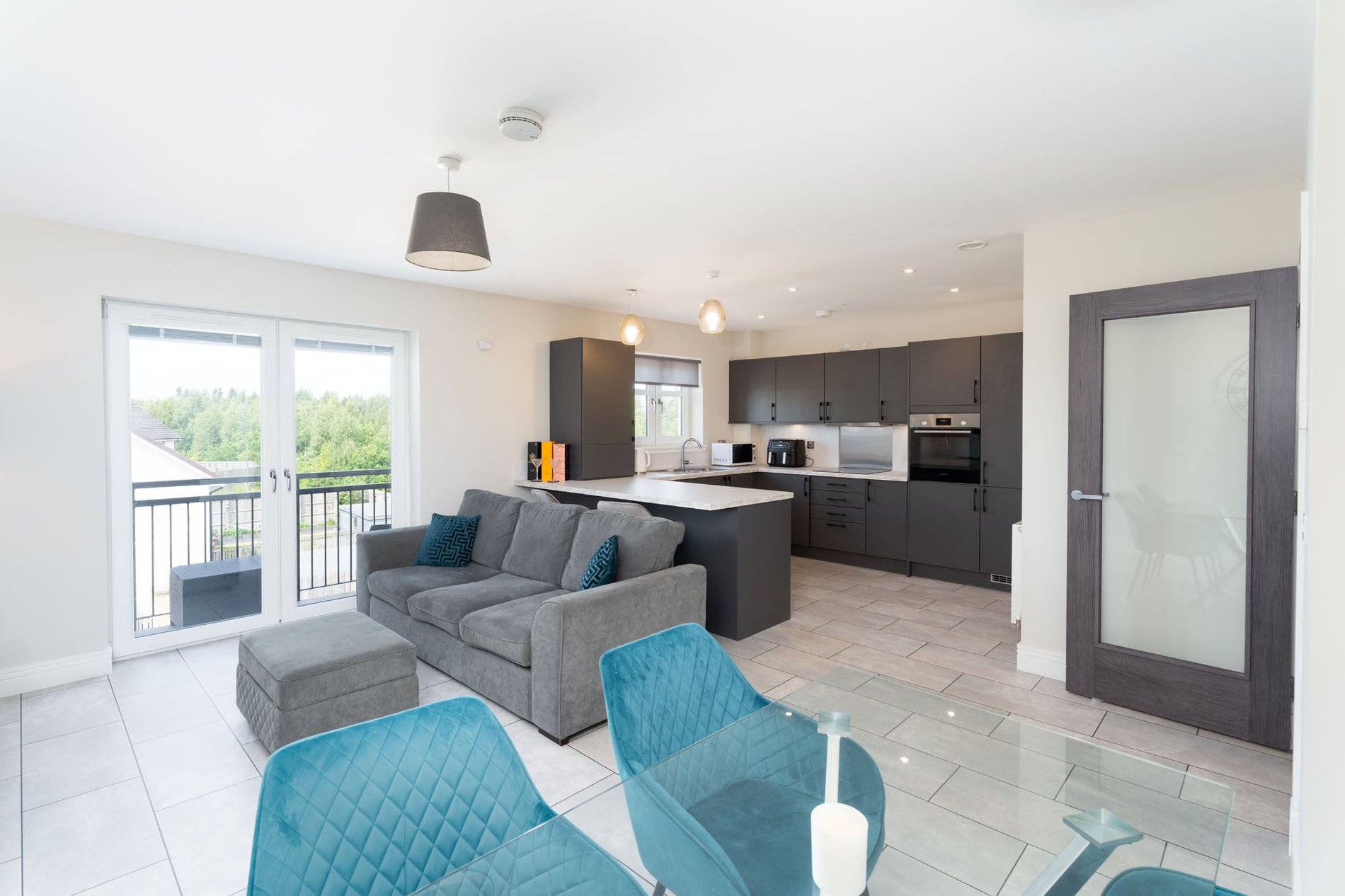 2 bed flat for sale in Jardine Avenue, Larbert  - Property Image 3