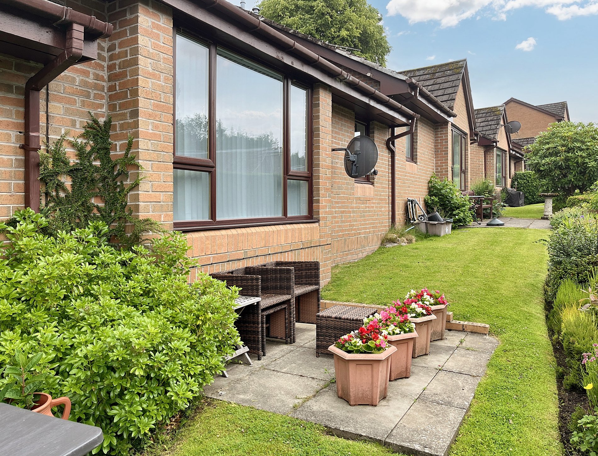 2 bed bungalow for sale in Holmehill Court, Dunblane  - Property Image 13