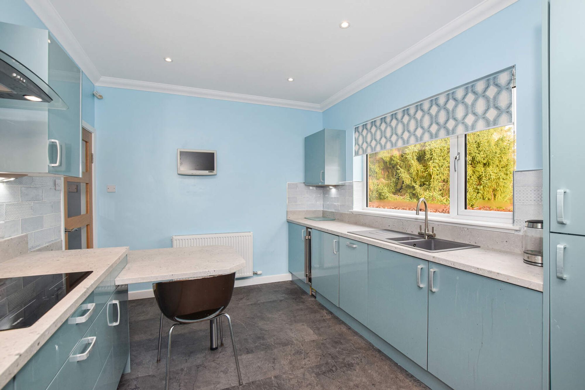 2 bed detached bungalow for sale in Ochlochy Park, Dunblane  - Property Image 8