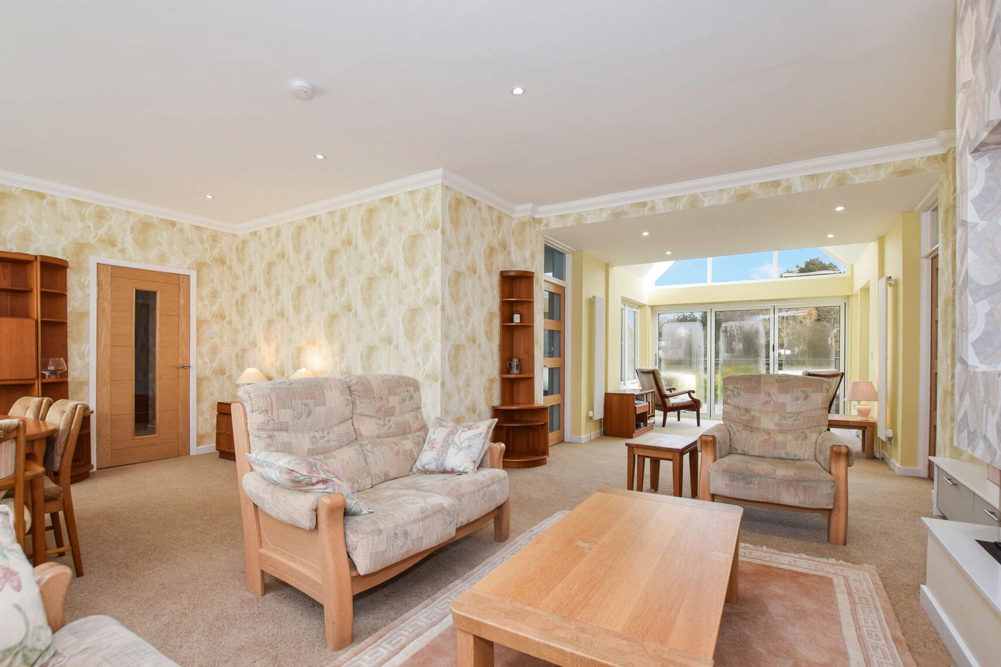 2 bed detached bungalow for sale in Ochlochy Park, Dunblane  - Property Image 4