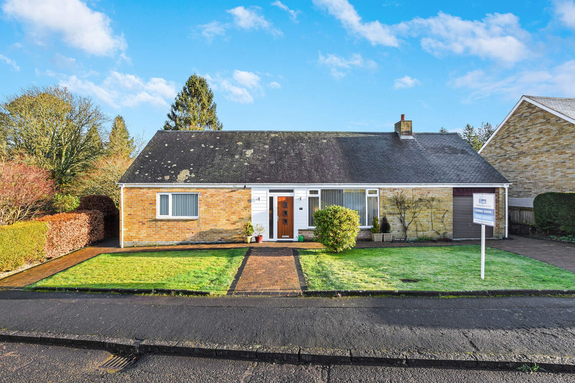 2 bed detached bungalow for sale in Ochlochy Park, Dunblane  - Property Image 1