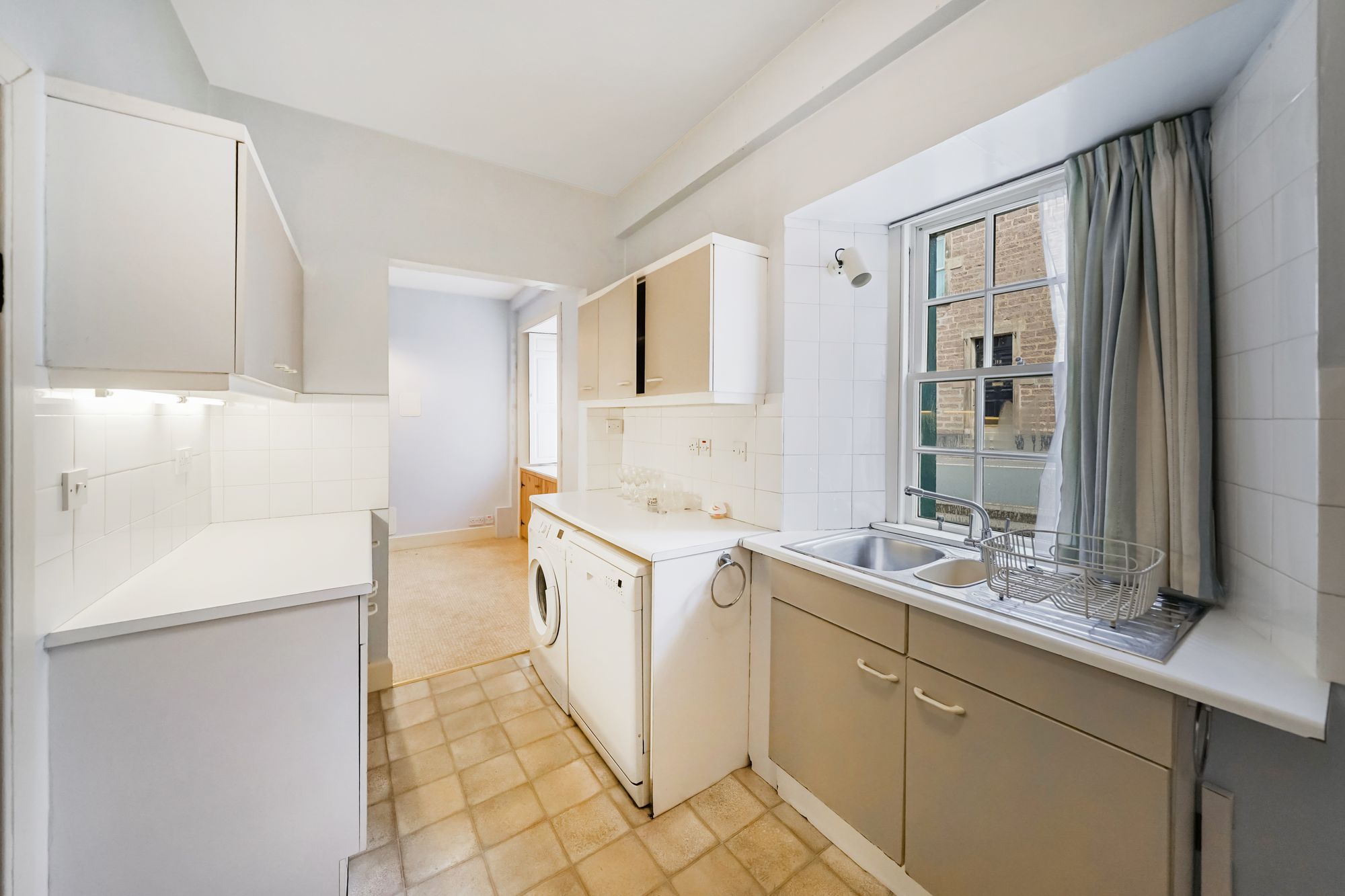 3 bed end of terrace house for sale in Main Street, Callander, FK17  - Property Image 5