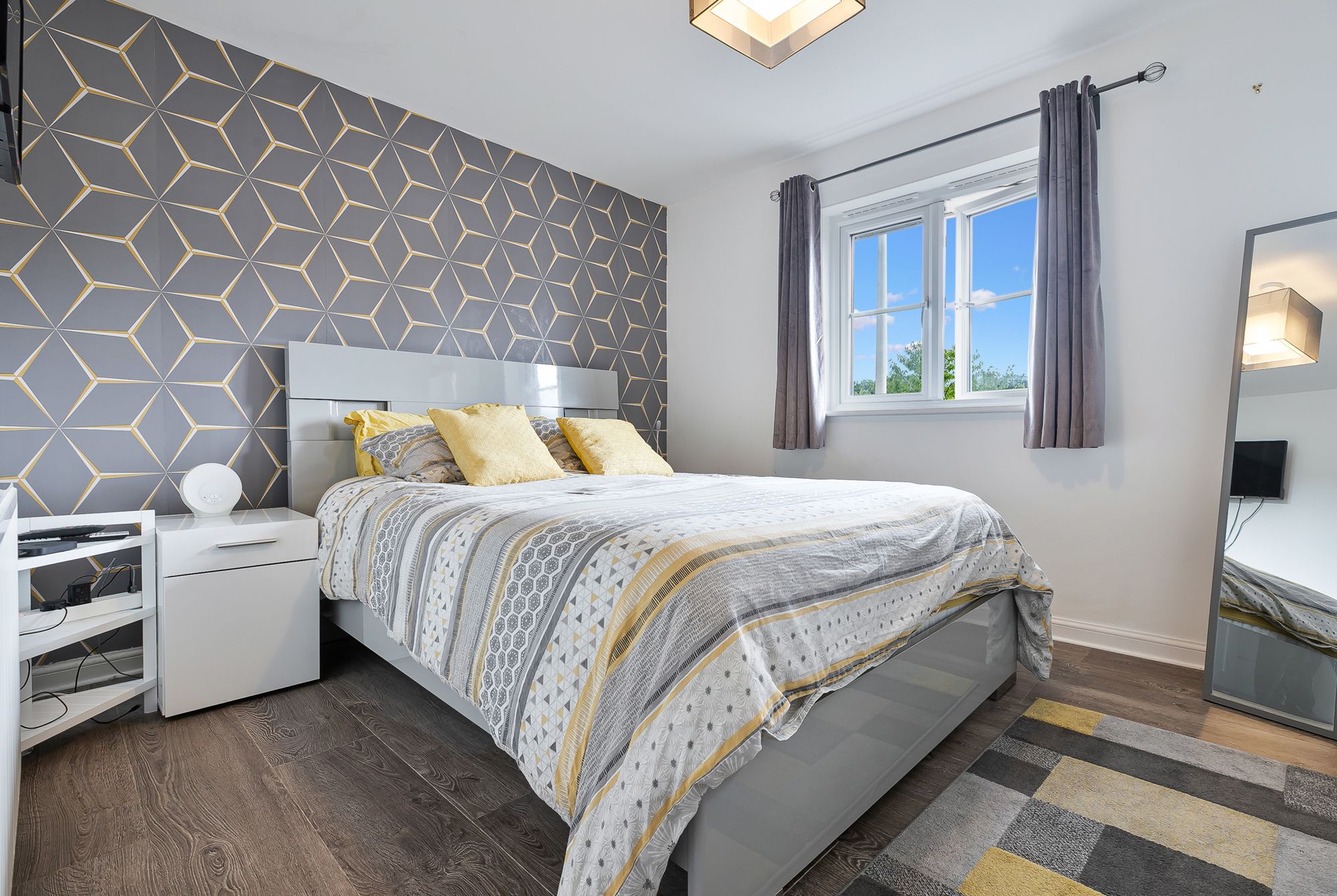 3 bed mid-terraced house for sale in Riverway Place, Stirling, FK8 9