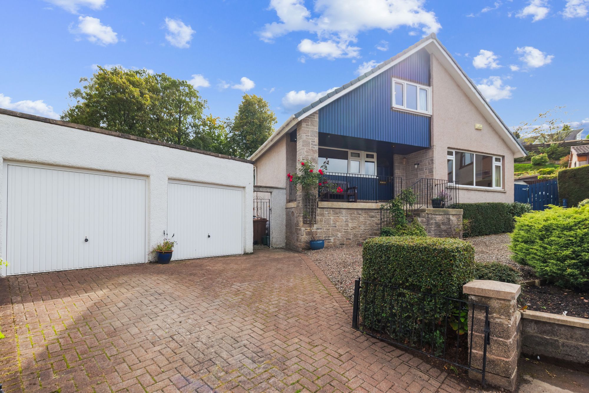 5 bed detached house for sale in Strathmore Avenue, Dunblane, FK15