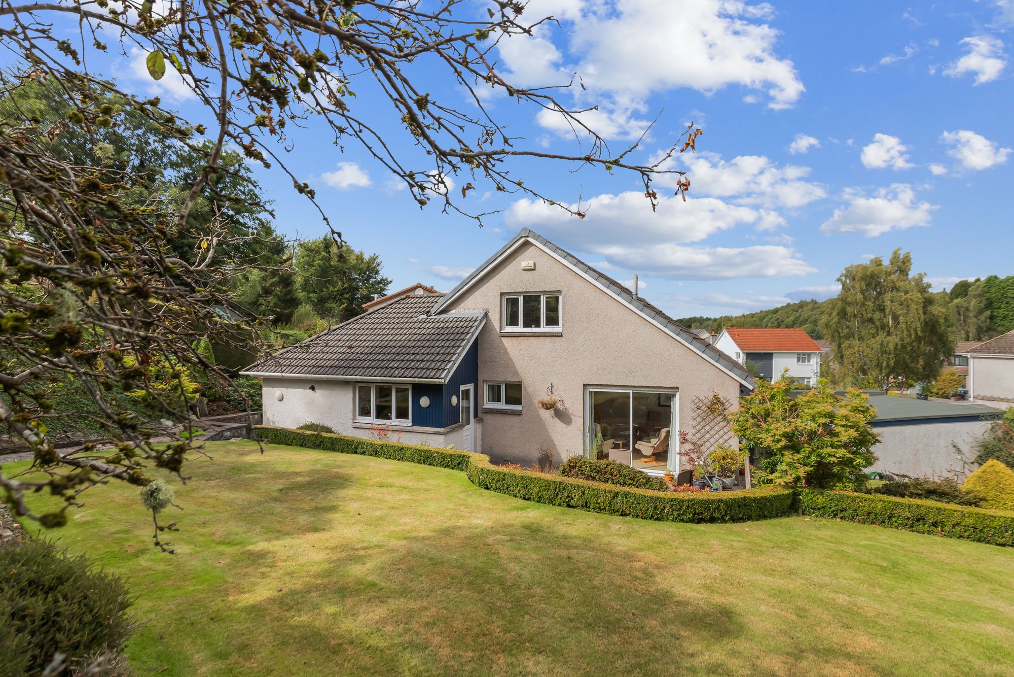 5 bed detached house for sale in Strathmore Avenue, Dunblane, FK15  - Property Image 34