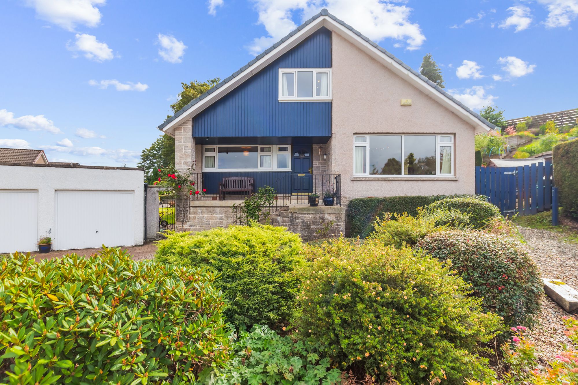 5 bed detached house for sale in Strathmore Avenue, Dunblane, FK15 36