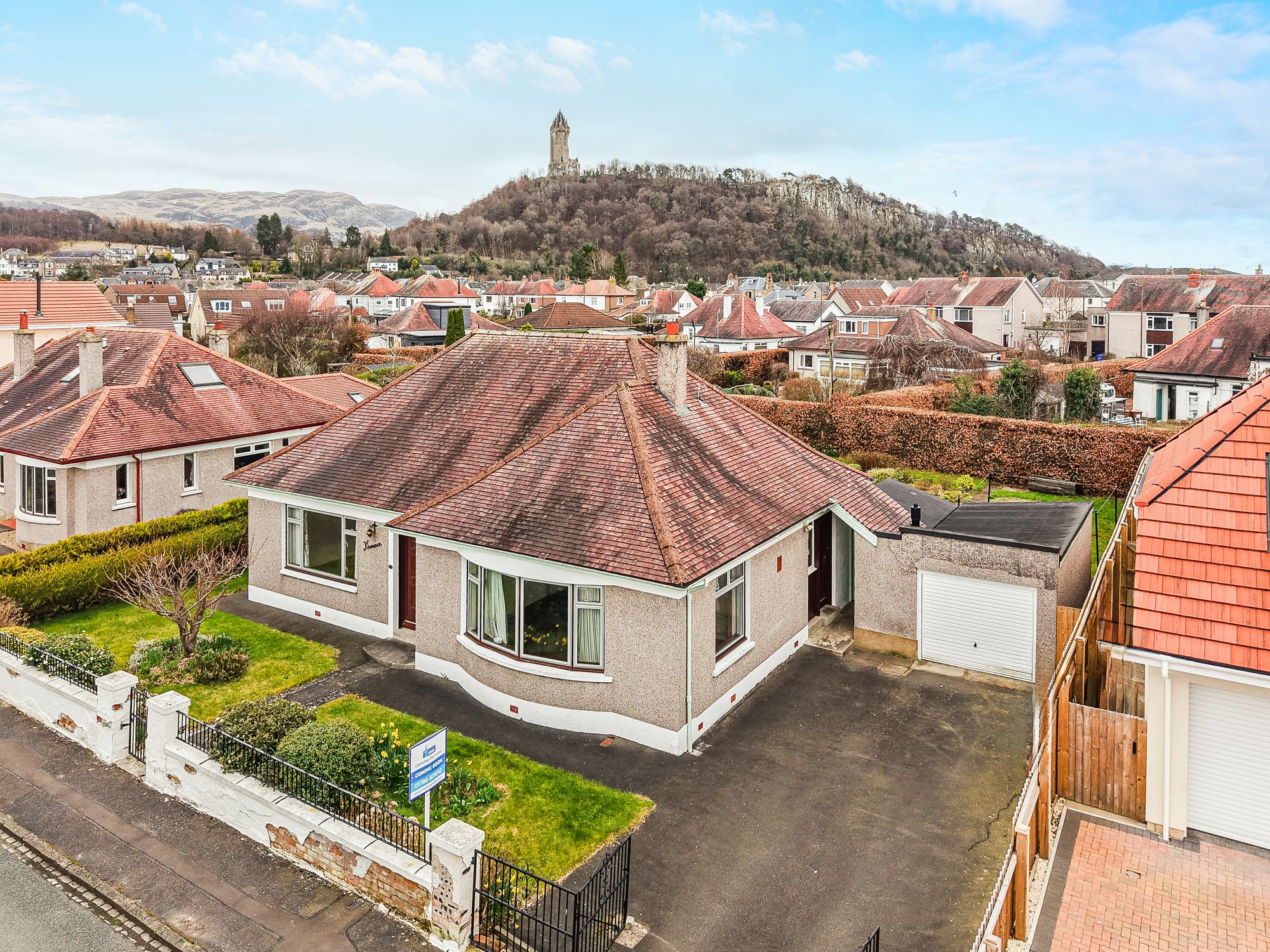 2 bed bungalow for sale in Castle Road, Stirling  - Property Image 1