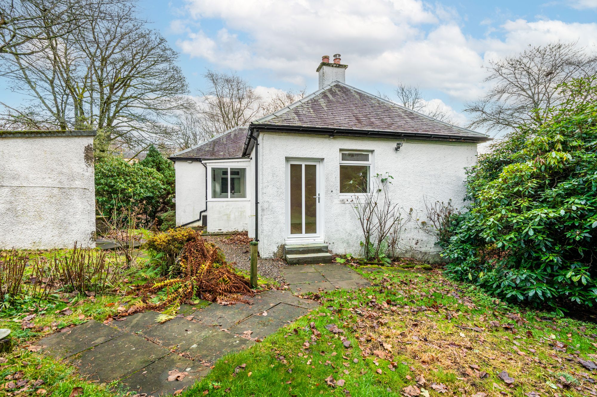 2 bed detached cottage for sale in Glen Road, Dunblane, FK15 15