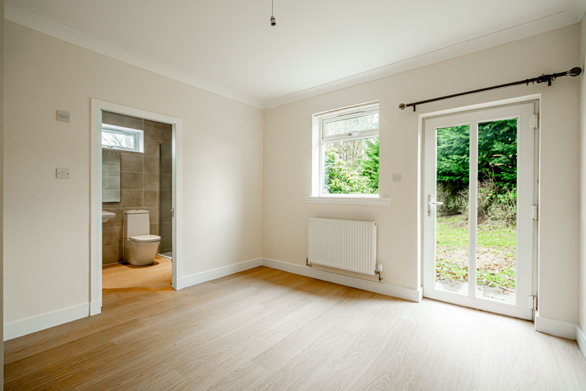 2 bed detached cottage for sale in Glen Road, Dunblane, FK15 11