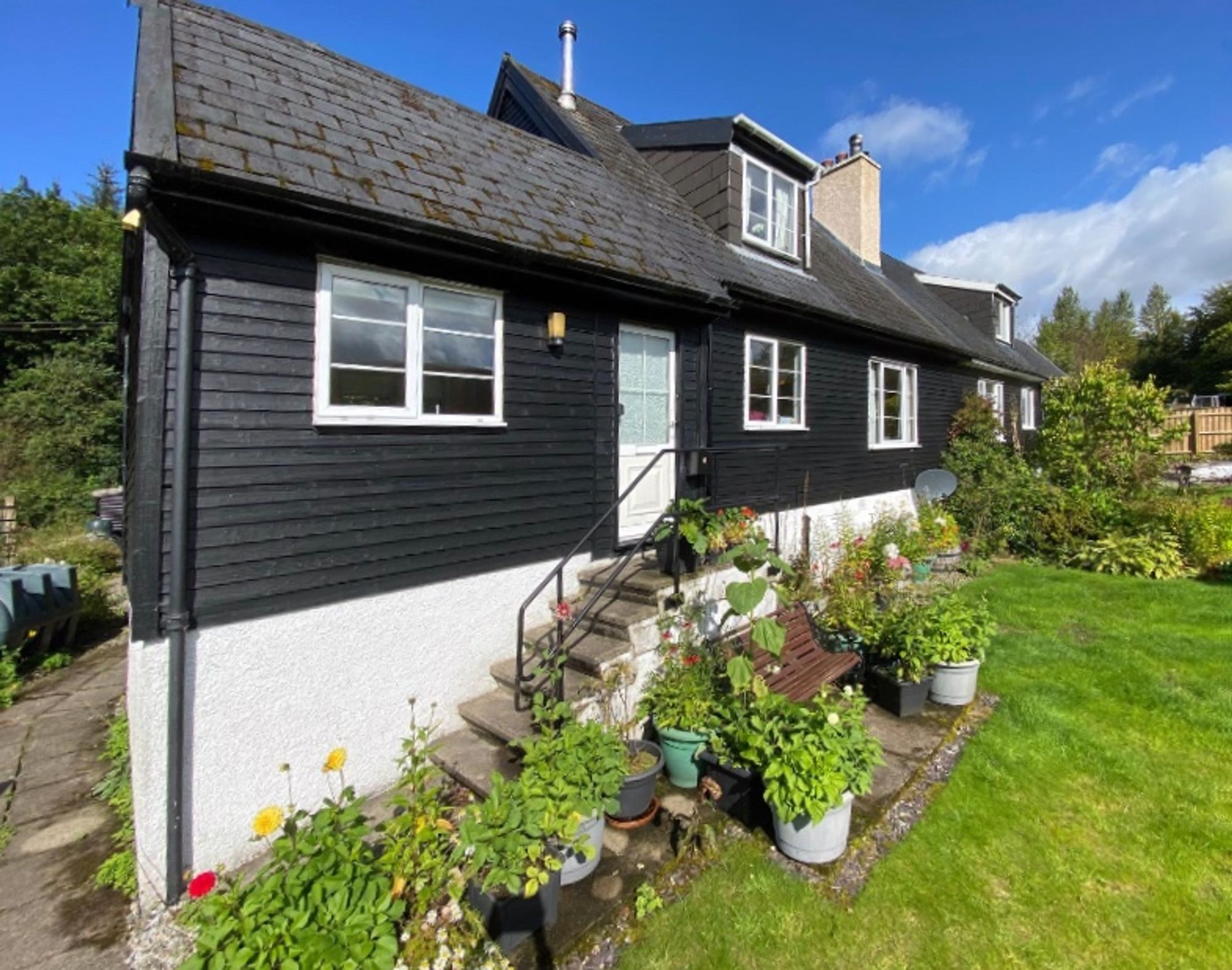 2 bed villa for sale in Keip Road, Strathyre, FK18 15