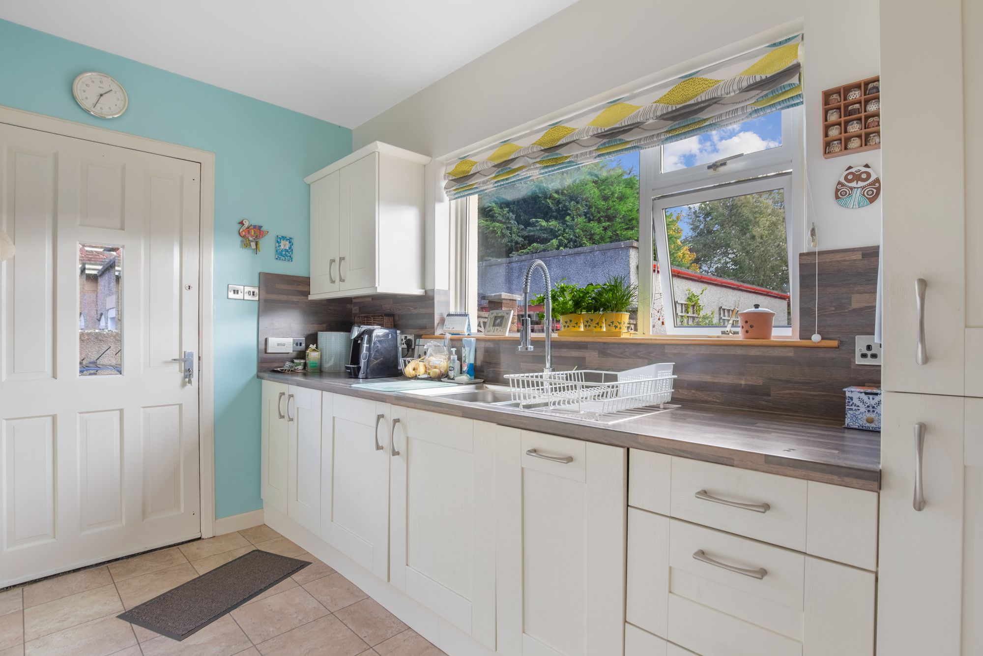 4 bed chalet for sale in Dunster Road, Stirling, FK9  - Property Image 3