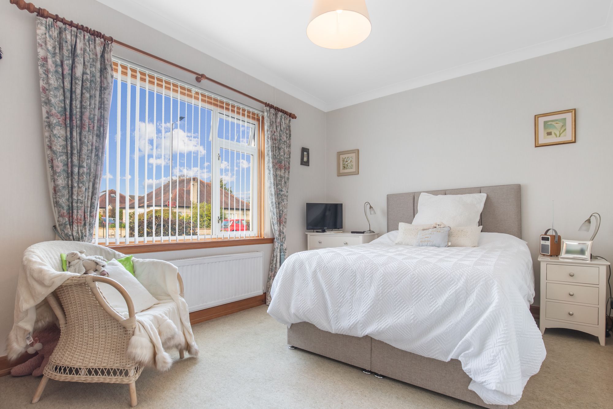 4 bed chalet for sale in Dunster Road, Stirling, FK9 12