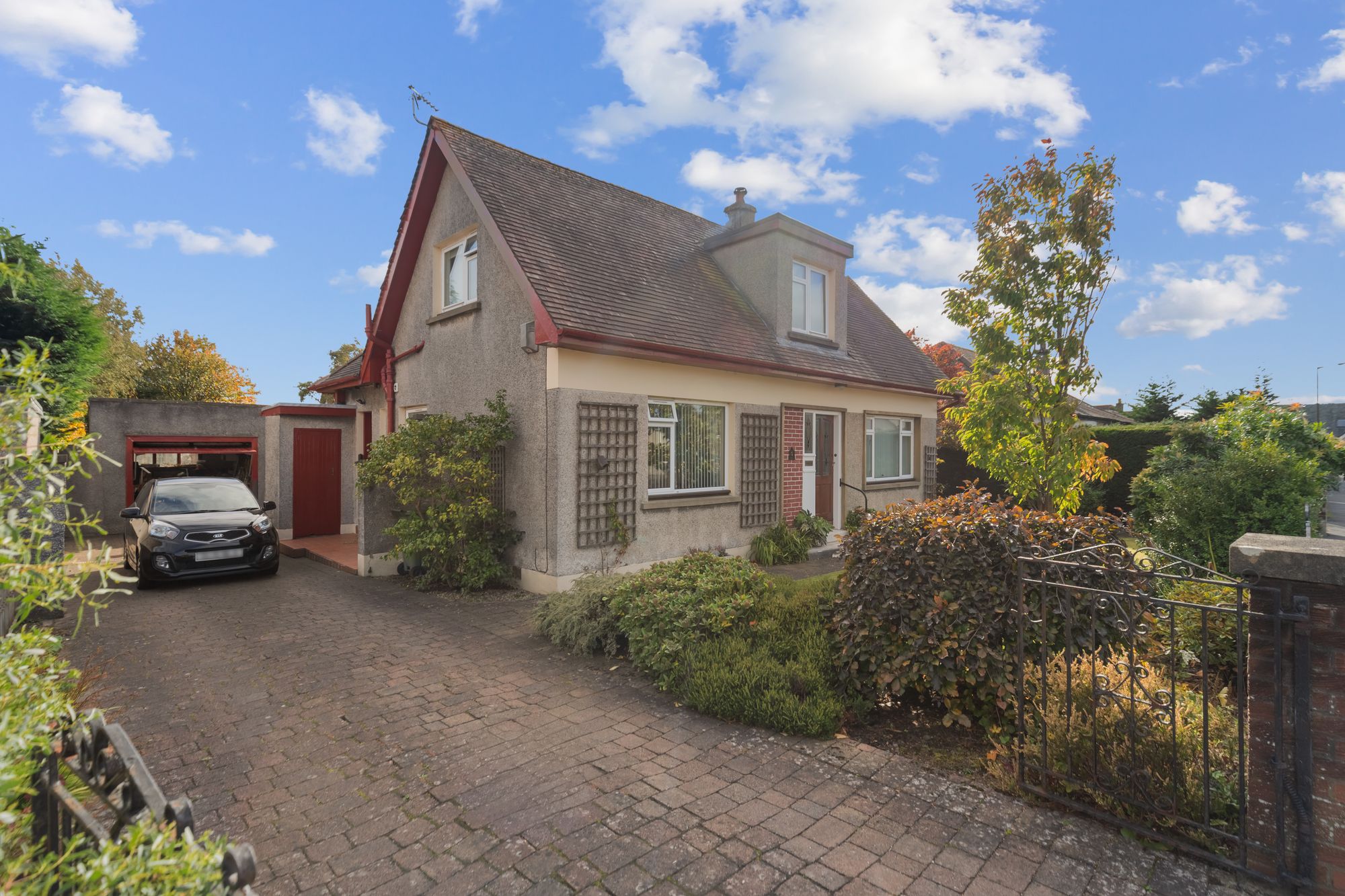 4 bed chalet for sale in Dunster Road, Stirling, FK9