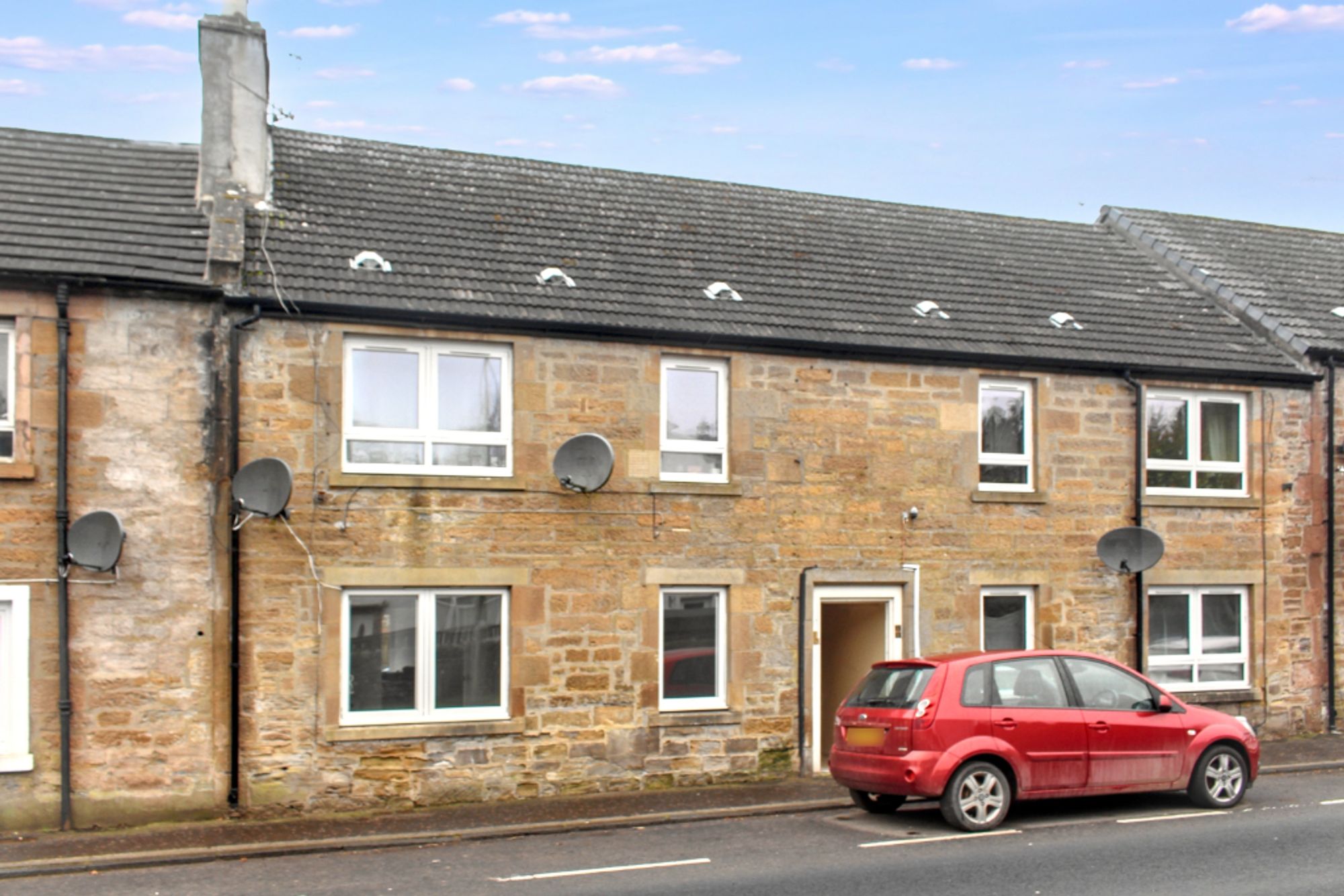 1 bed ground floor flat for sale in Front Street, Braco, FK15