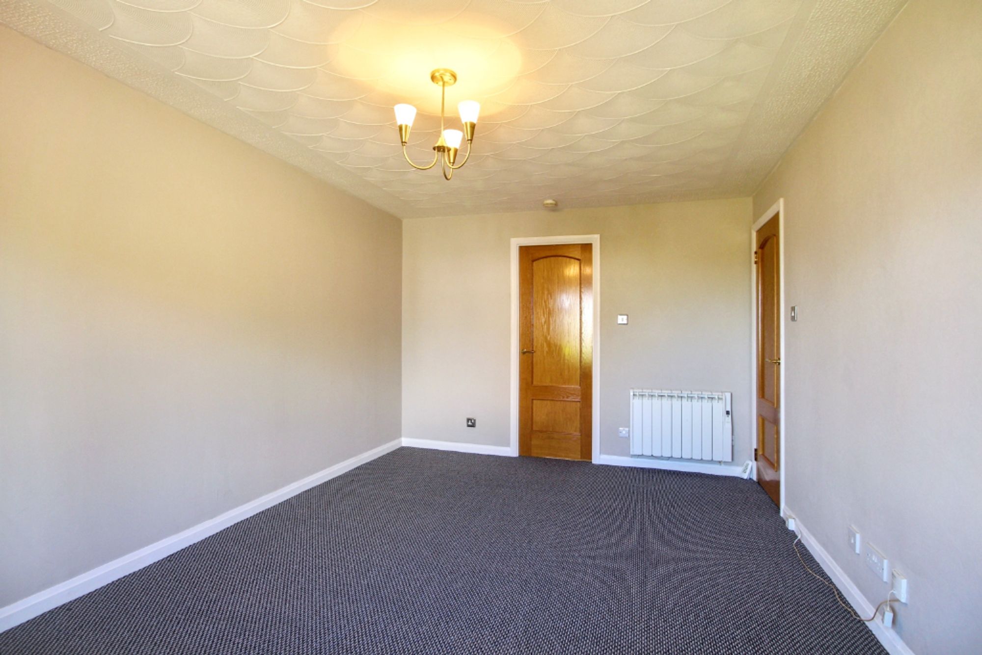 1 bed semi-detached bungalow for sale in Buchan Drive, Dunblane  - Property Image 4