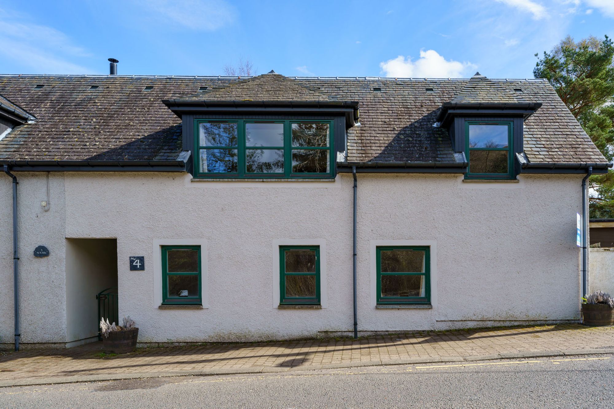 4 bed semi-detached house for sale in Gray Street, Killin  - Property Image 2
