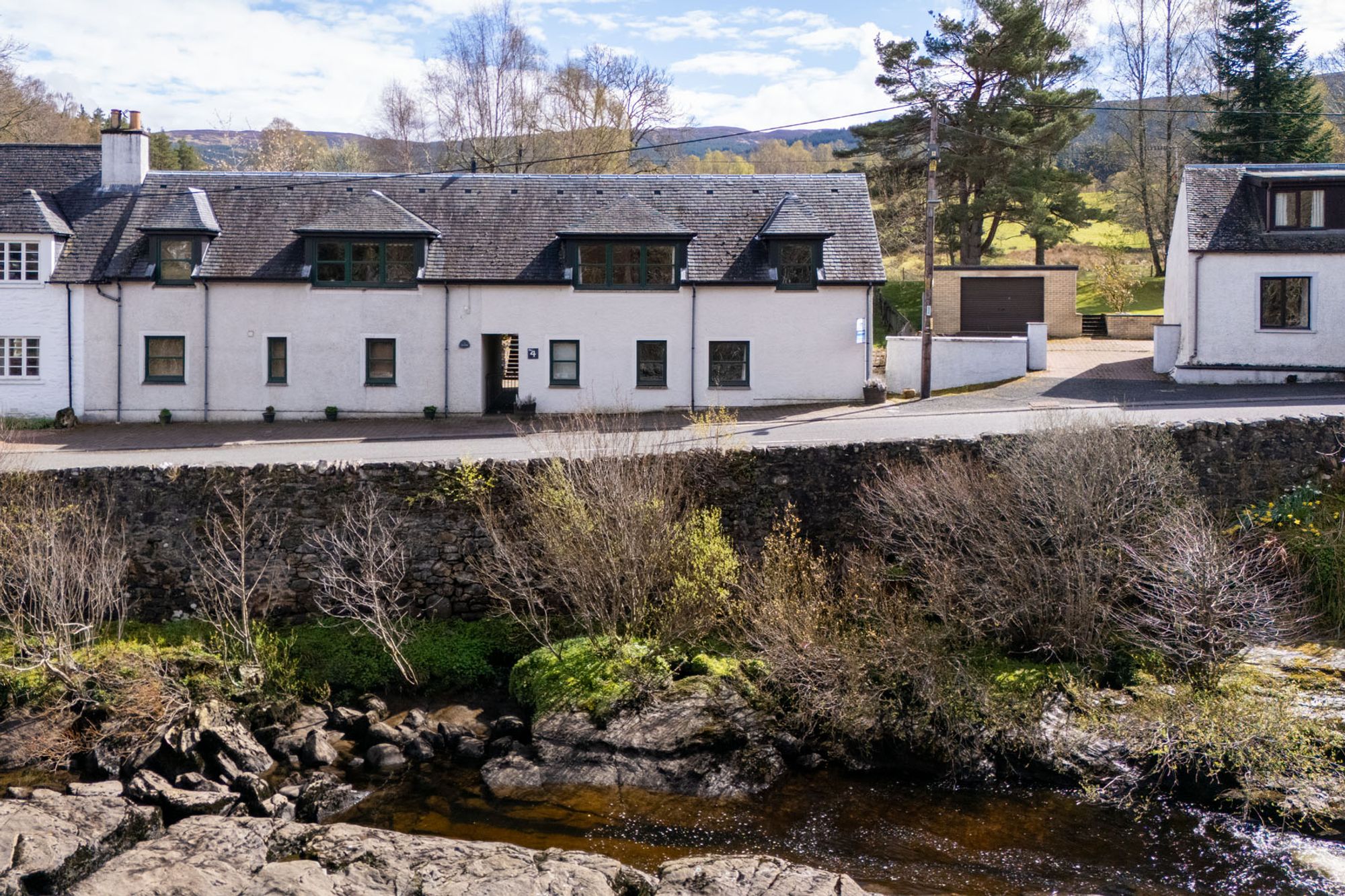 4 bed semi-detached house for sale in Gray Street, Killin  - Property Image 3