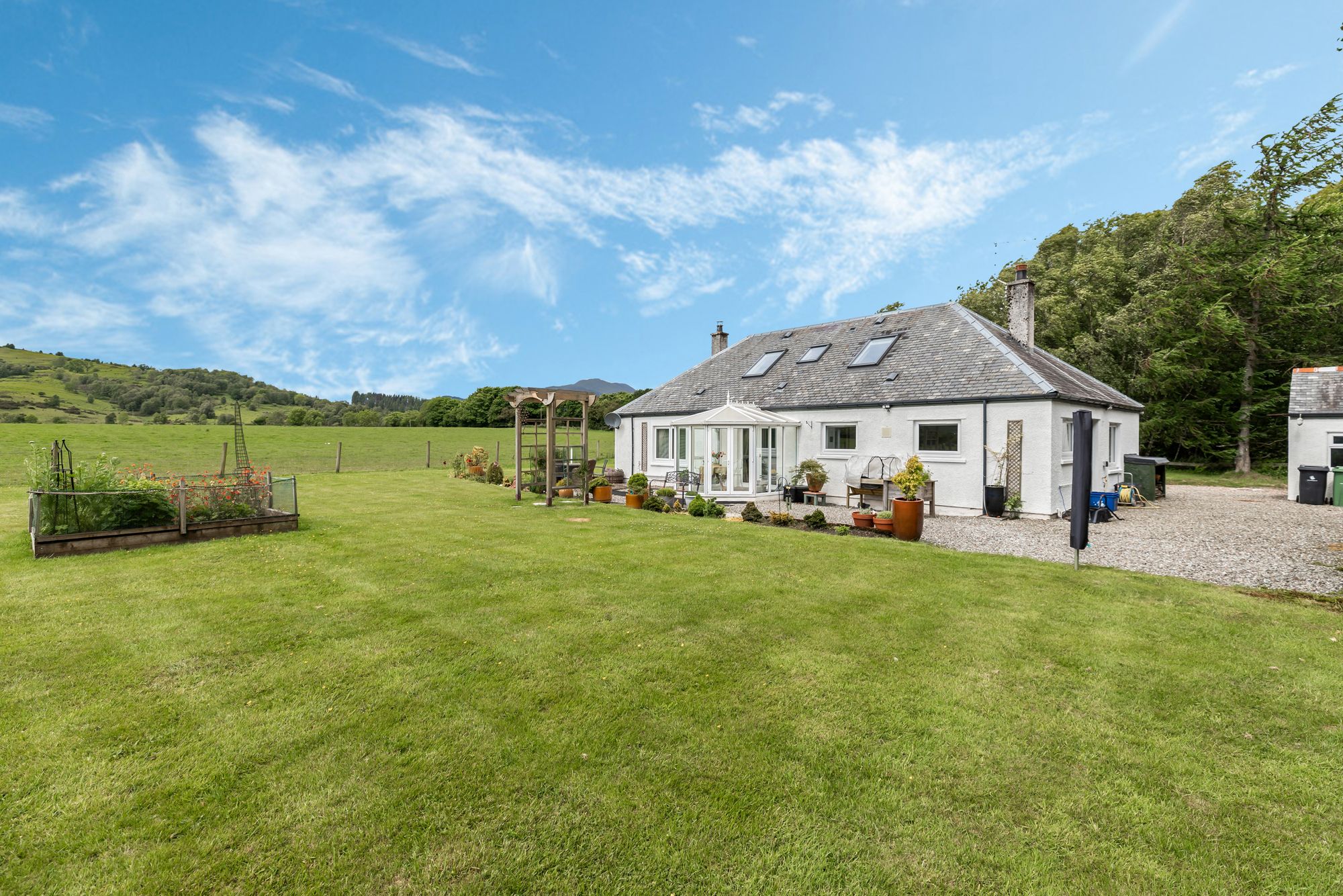 4 bed cottage for sale in Callander, Callander  - Property Image 4