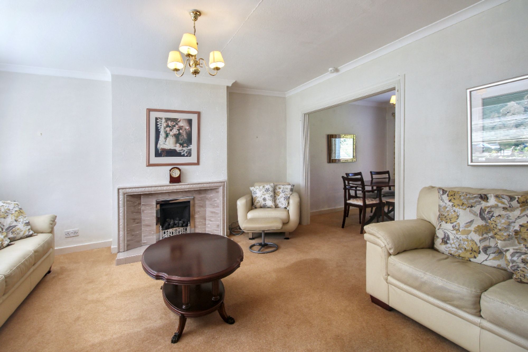 3 bed semi-detached house for sale in Hume Crescent, Stirling  - Property Image 5