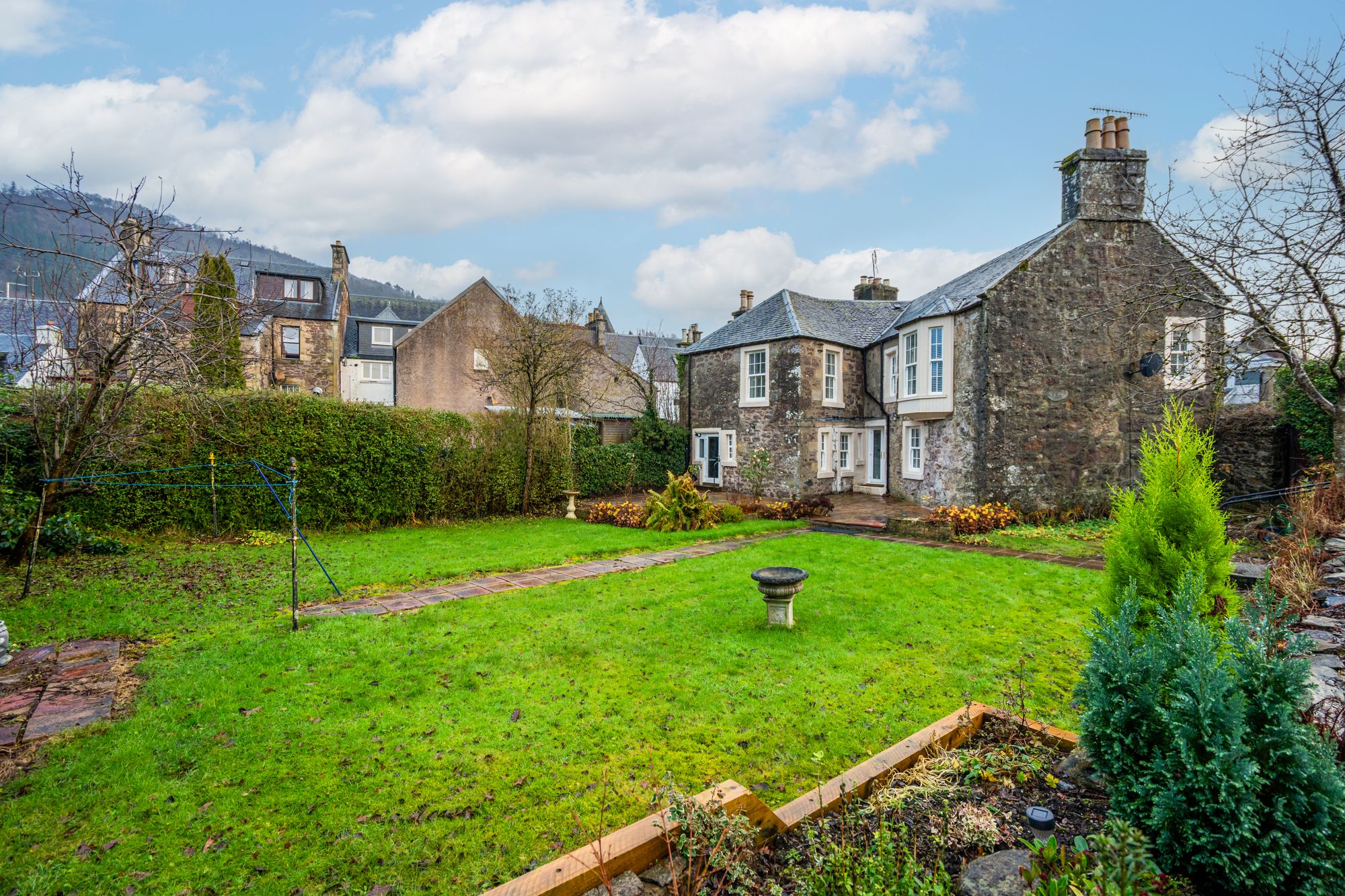 5 bed end of terrace house for sale in Bridge Street, Callander, FK17 18