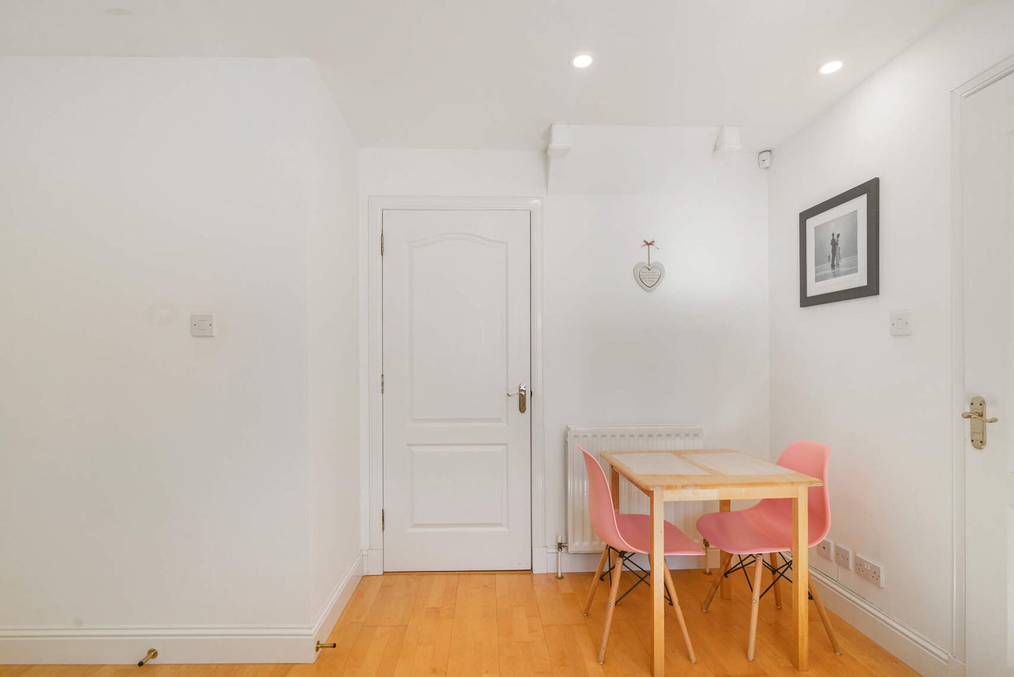 4 bed detached house for sale in Pont Crescent, Dunblane  - Property Image 4